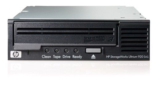  HP StorageWorks Ultrium 920 SAS Tape Drive, Int. (Ultr.400/800Gb;  HPOV DataProt.SSE and Exp; 1data ctr, int.sas cabl; OBDR, carbon)